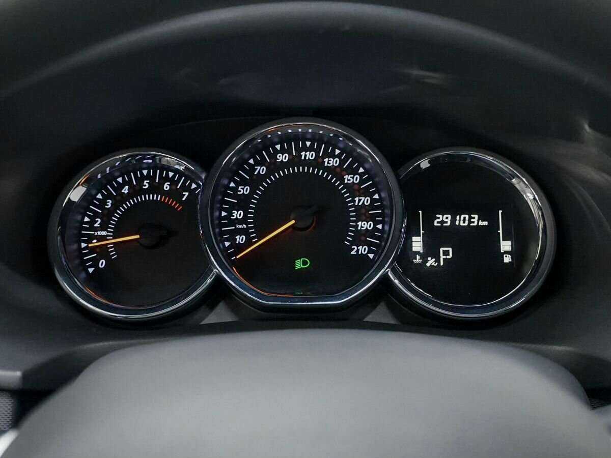 Б/У Рено Логан 2022 года. Фото: #18