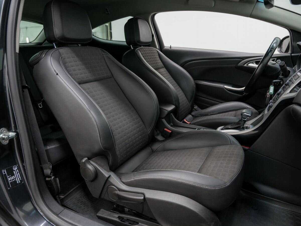 Б/У Опель Астра 2012 года. Фото: #5