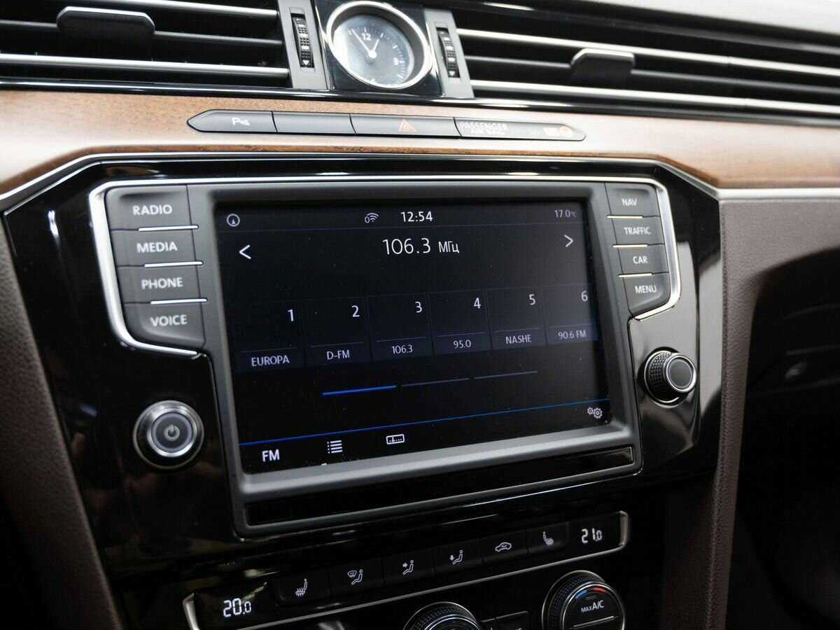 Б/У Фольксваген Пассат 2016 года. Фото: #20