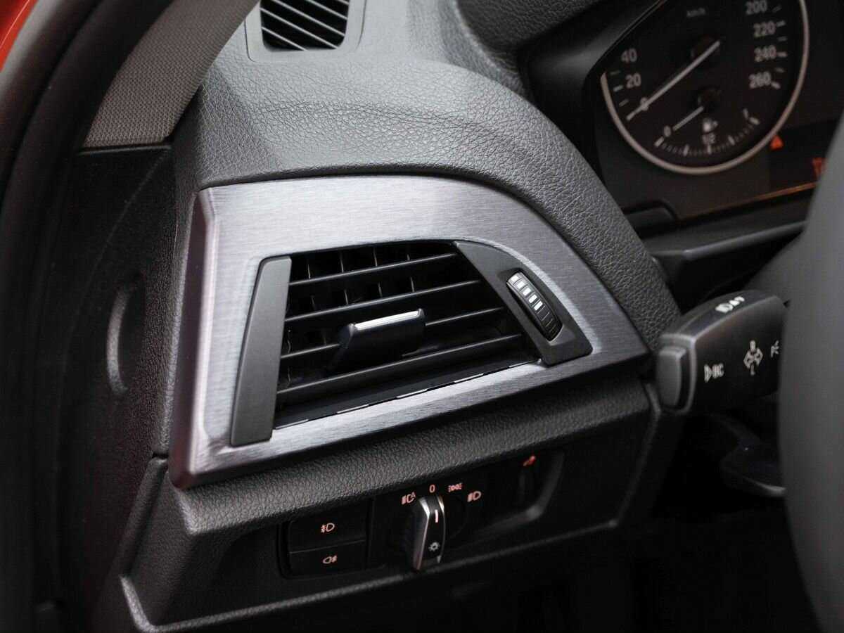 BMW 1 серии 2017 года с пробегом. Фото: #20