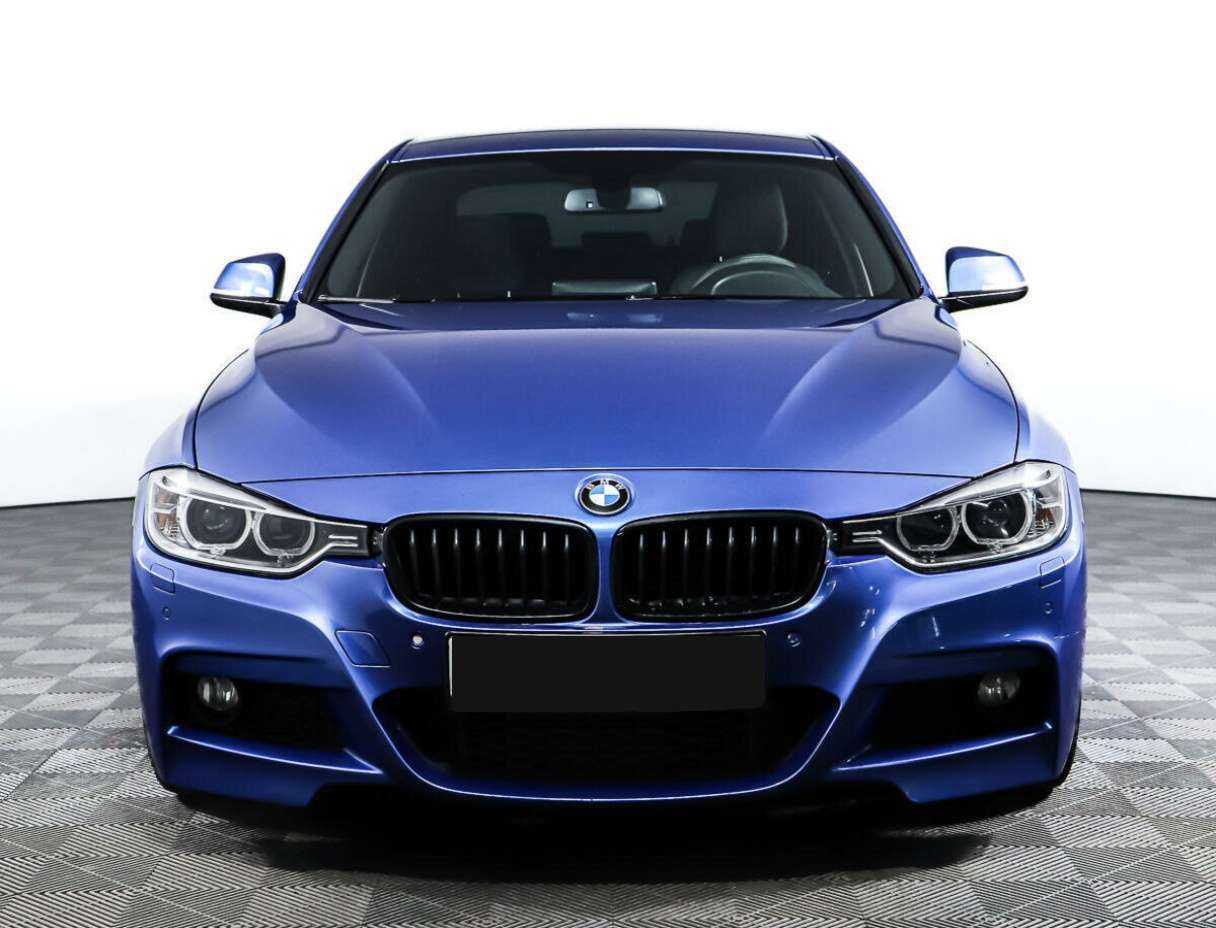 BMW 3 серии 2013 года с пробегом. Фото: #1