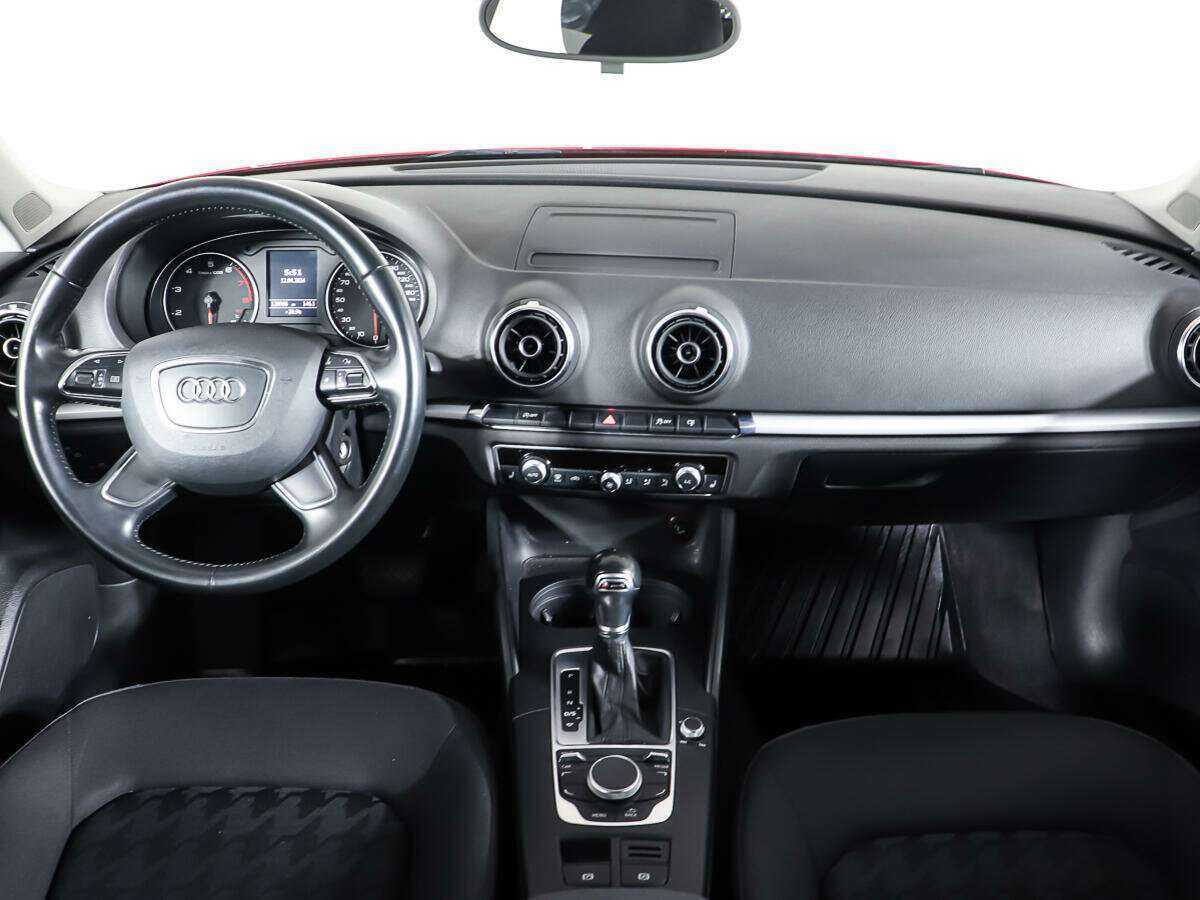 Audi A3 2015 года с пробегом. Фото: #11