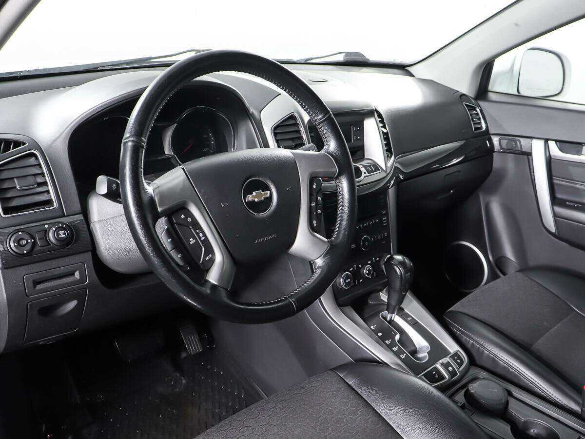 Б/У Шевроле Каптива 2014 года. Фото: #12