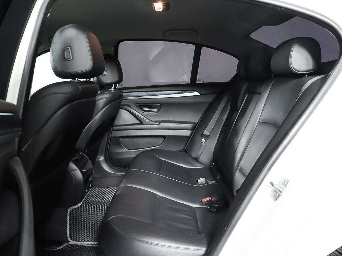 BMW 5 серии 2013 года с пробегом. Фото: #9