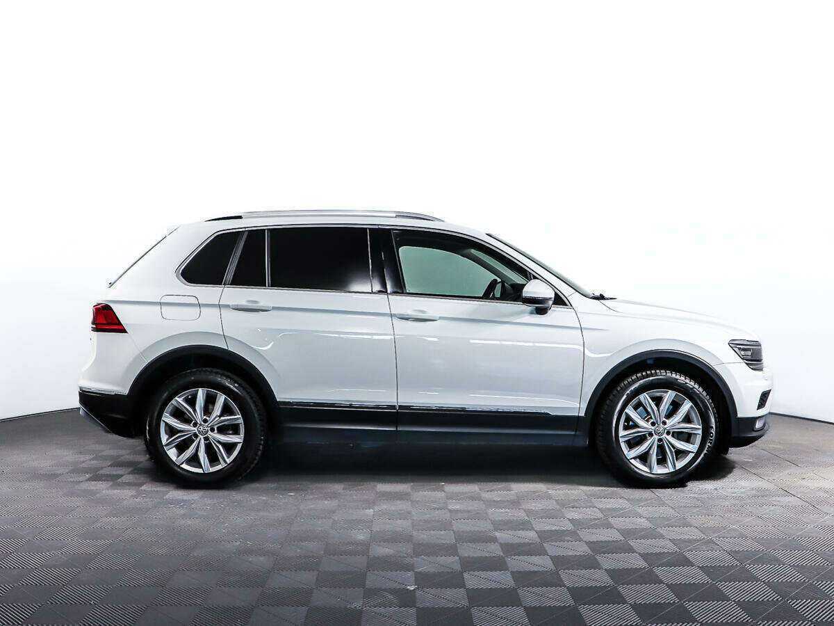 Volkswagen Tiguan 2018 года с пробегом. Фото: #3