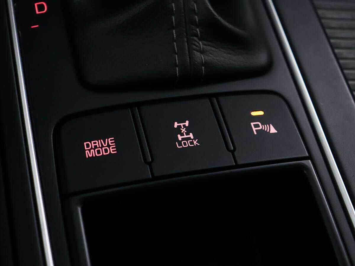 Б/У Киа Соренто 2015 года. Фото: #17