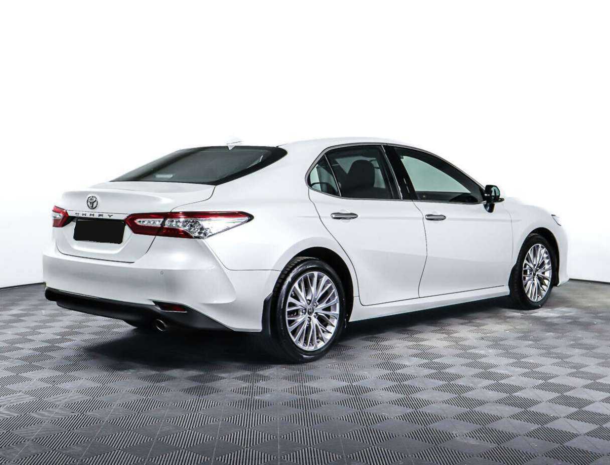Toyota Camry 2020 года с пробегом. Фото: #3