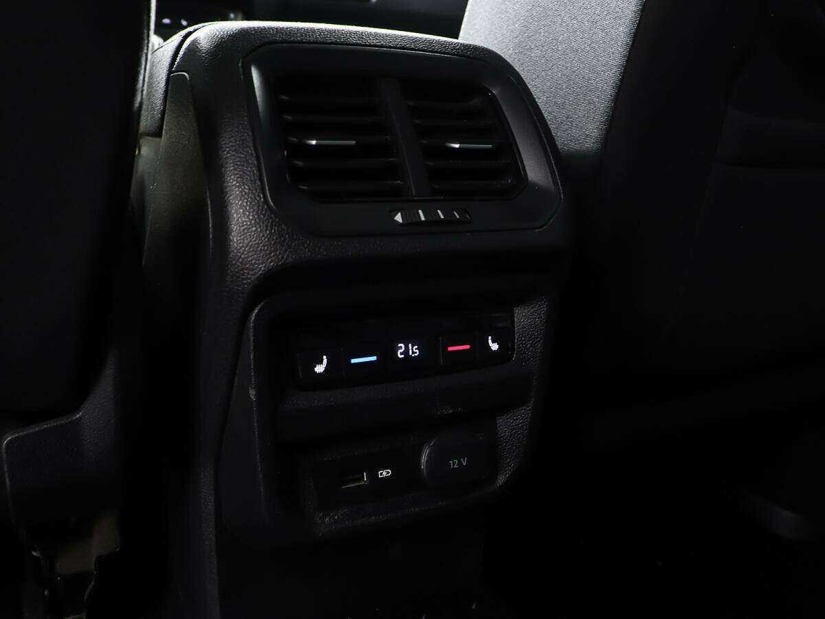 Б/У Фольксваген Тигуан 2018 года. Фото: #19