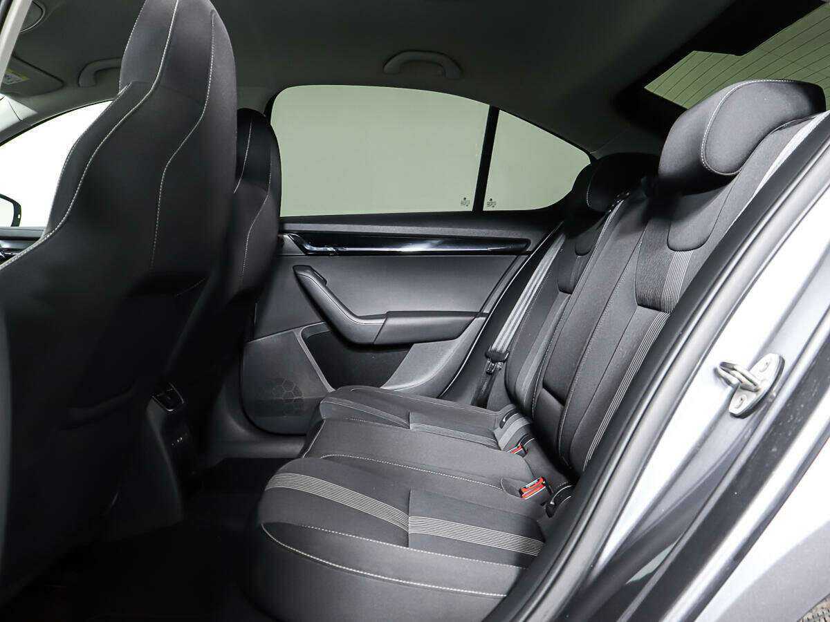 Б/У Шкода Октавия 2017 года. Фото: #10