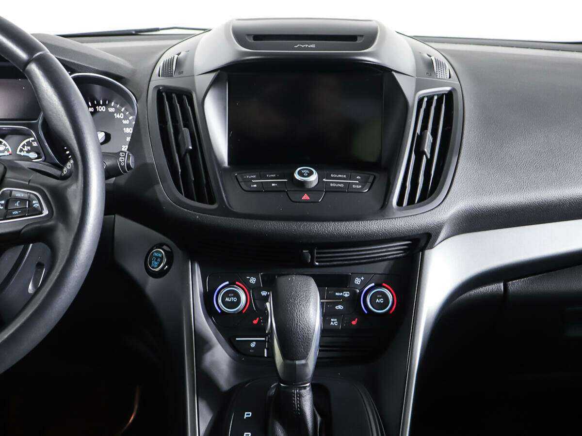 Б/У Форд Куга 2019 года. Фото: #11