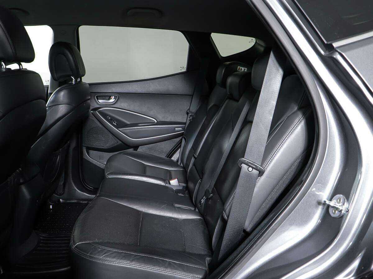 Б/У Хендай Санта Фе 2015 года. Фото: #9