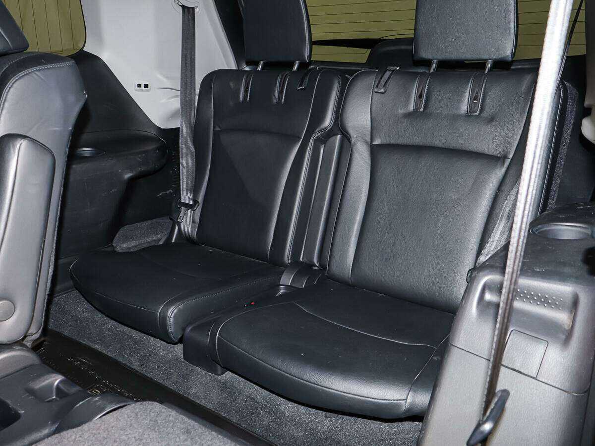 Б/У Тойота Хайлэндер 2012 года. Фото: #10