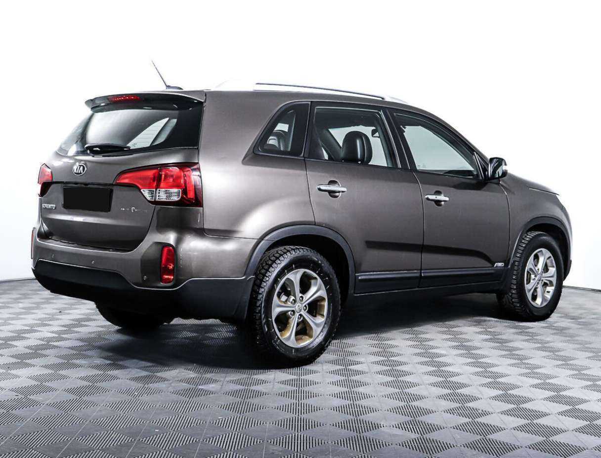 Б/У Киа Соренто 2017 года. Фото: #4