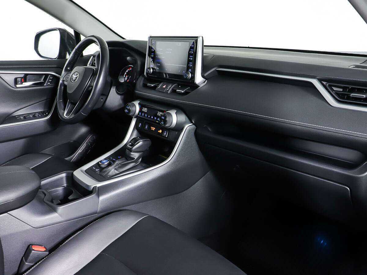 Toyota RAV4 2019 года с пробегом. Фото: #8