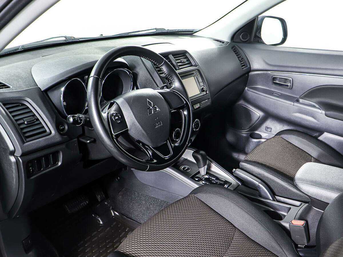 Б/У Митсубиши АС-Икс 2019 года. Фото: #12