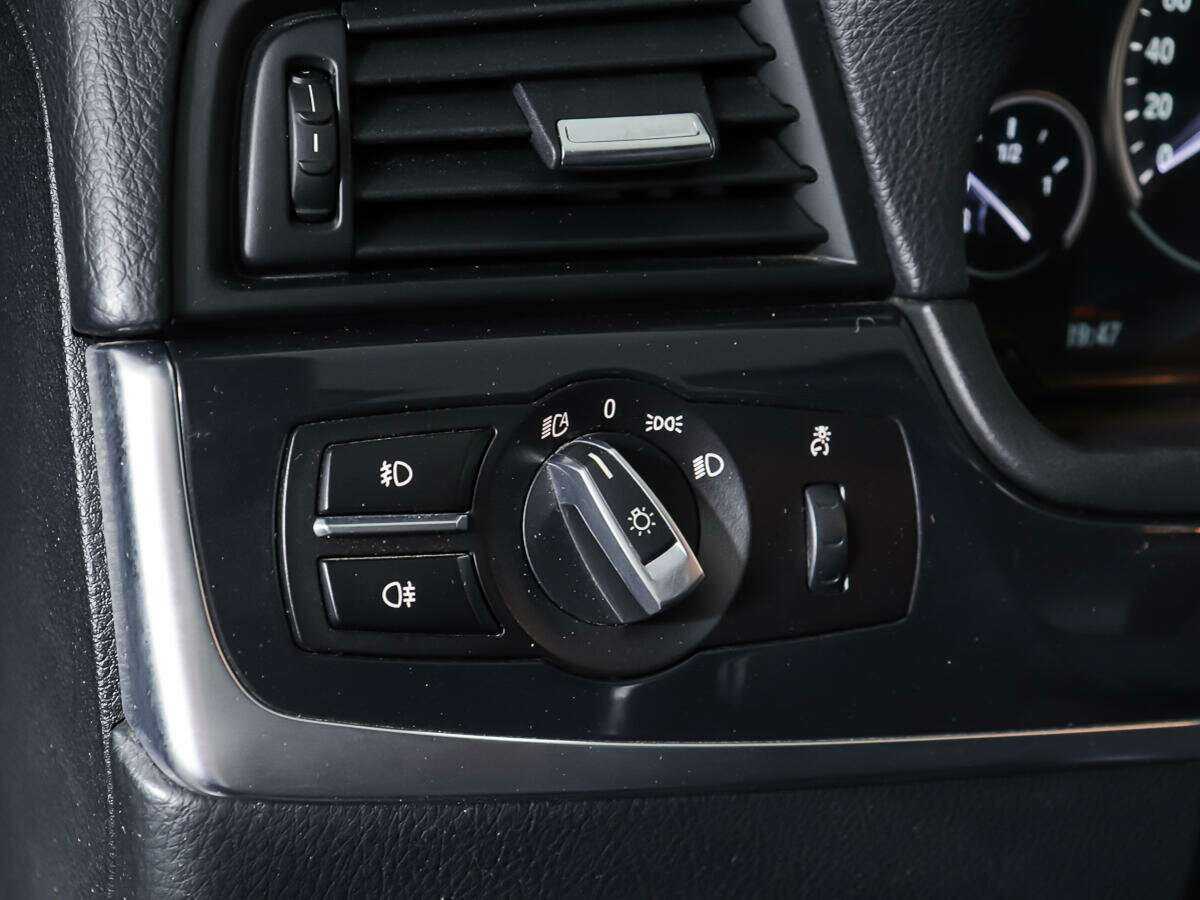 BMW 5 серии 2015 года с пробегом. Фото: #17