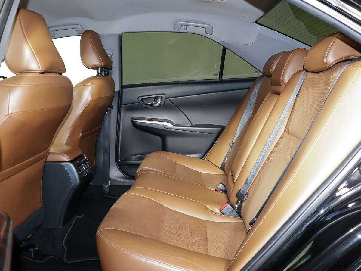 Б/У Тойота Камри 2017 года. Фото: #9