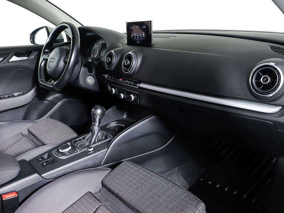 Audi A3 2015 года с пробегом. Фото: #7