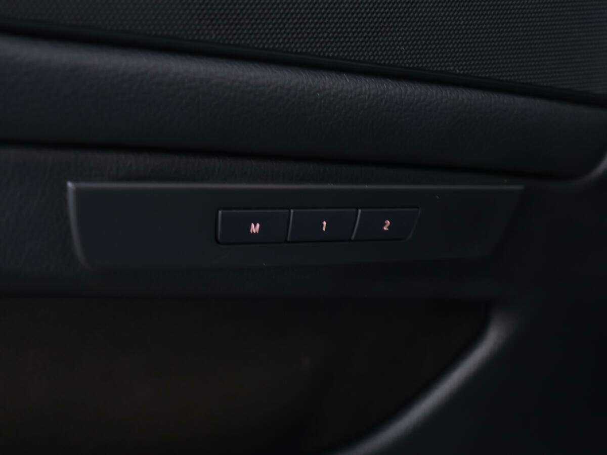 BMW 5 серии 2012 года с пробегом. Фото: #17