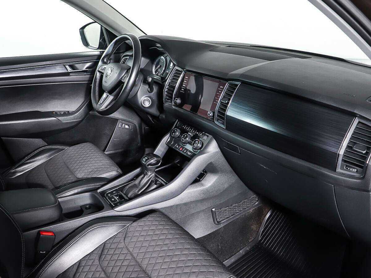 Б/У Шкода Кодиак 2017 года. Фото: #8