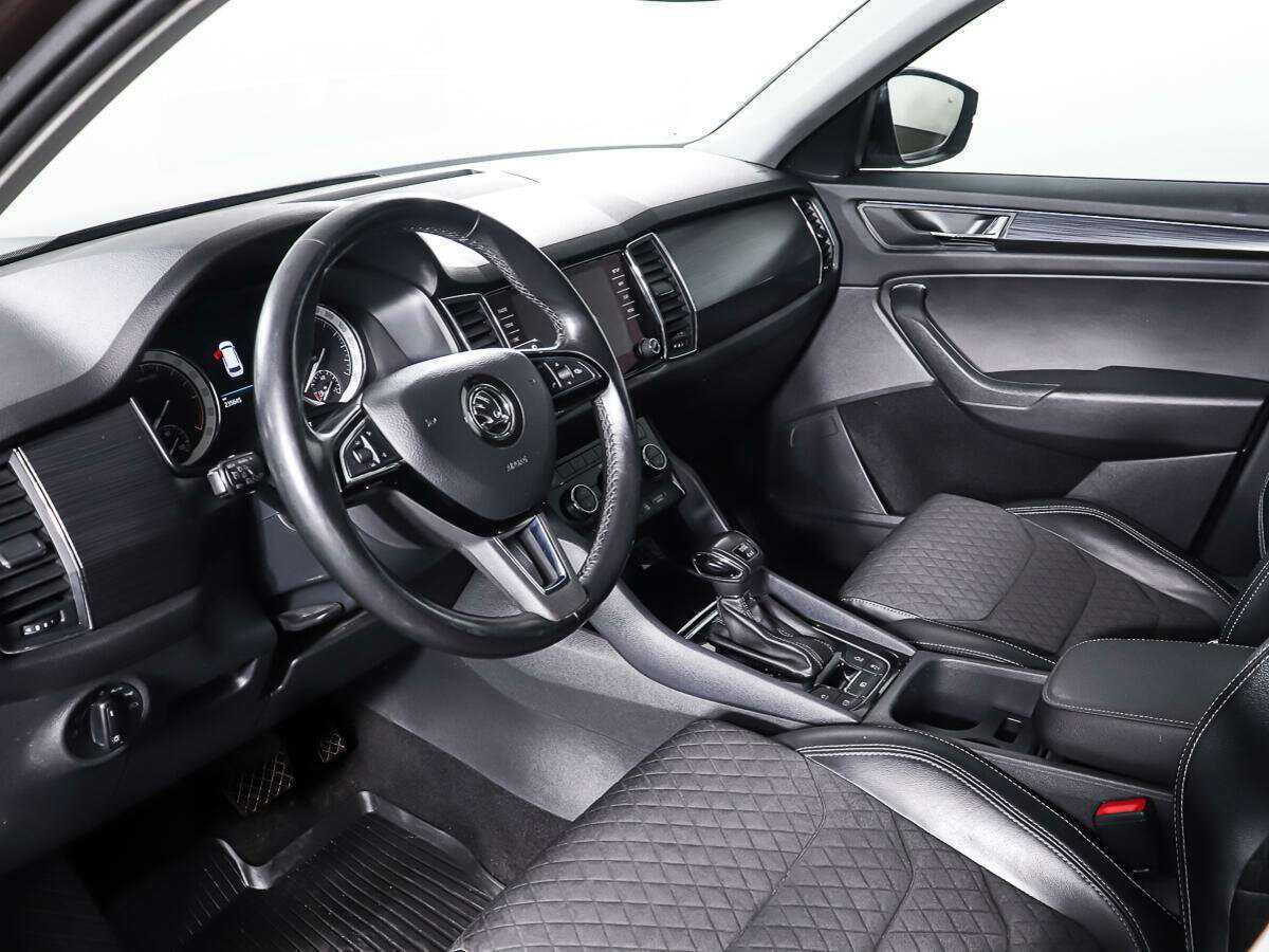 Б/У Шкода Кодиак 2017 года. Фото: #12