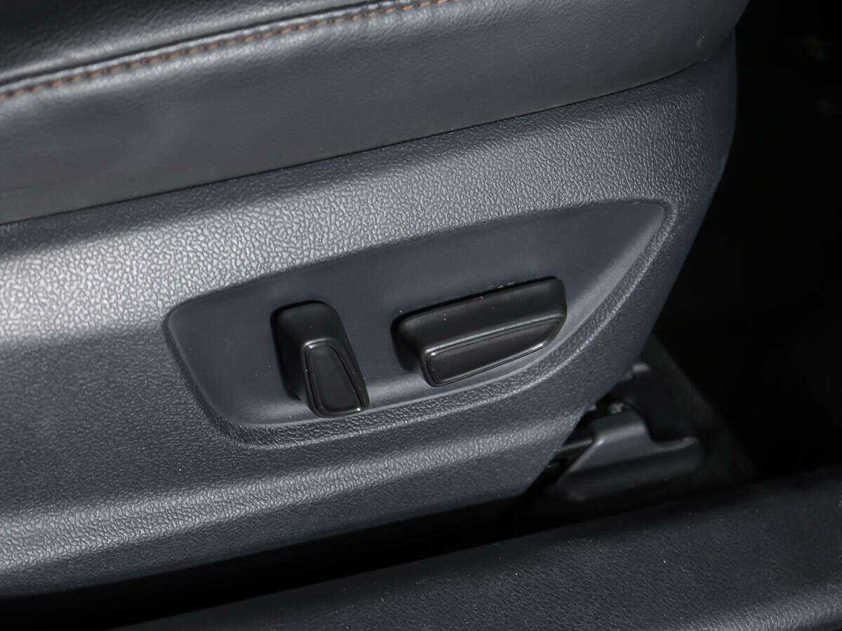 Toyota Camry 2019 года с пробегом. Фото: #14