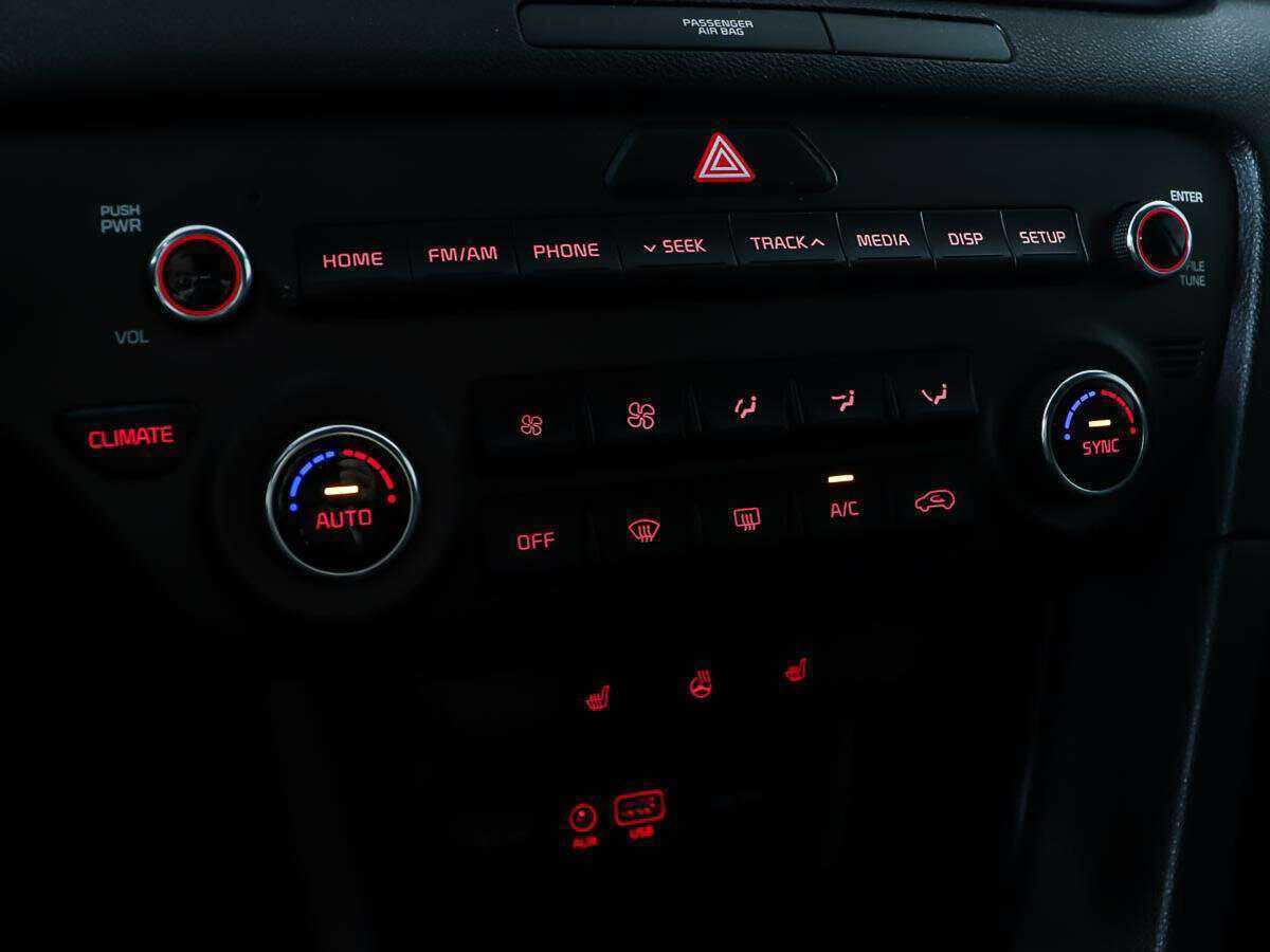 Б/У Киа Спортейдж 2018 года. Фото: #17