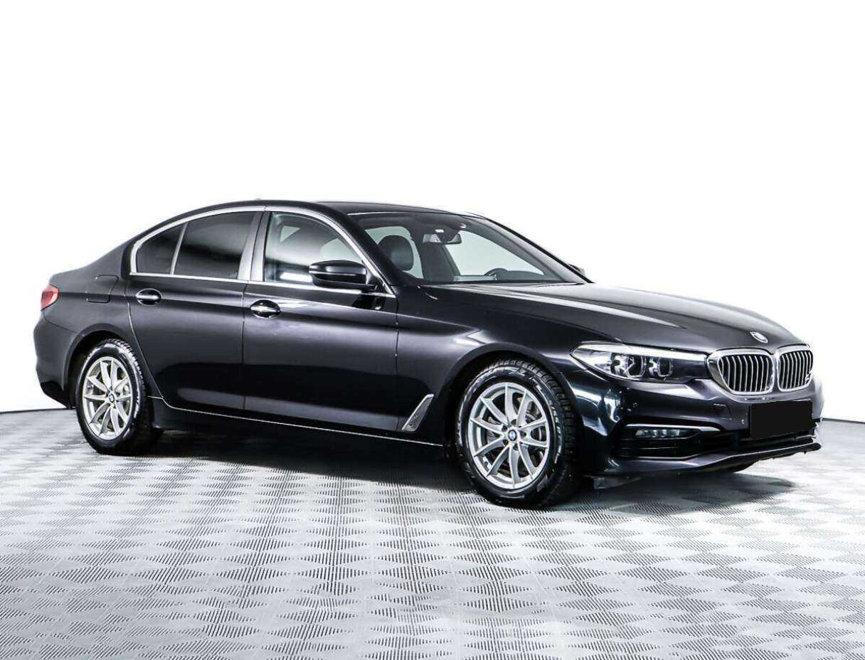 BMW 5 серии 2017 года с пробегом. Фото: #2