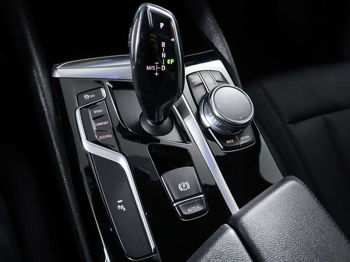 BMW 5 серии 2017 года с пробегом. Фото: #22