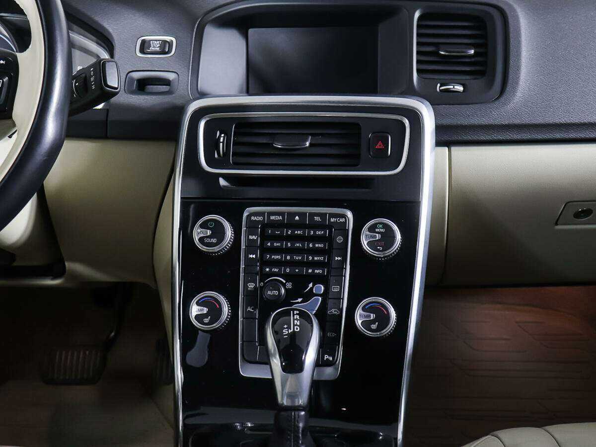 Б/У Вольво С60 2014 года. Фото: #11