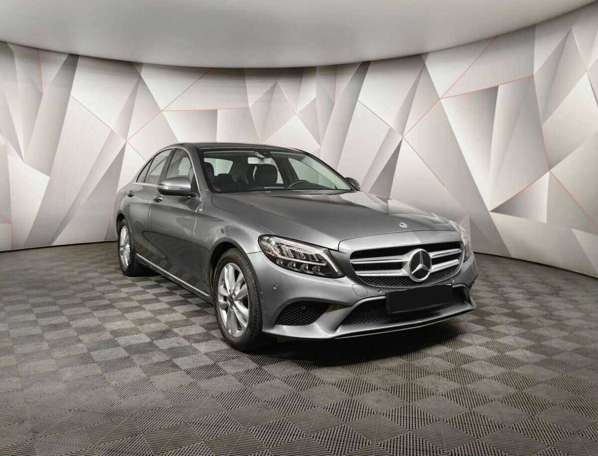 Mercedes-Benz C-Класс 2019 года с пробегом. Фото: #2