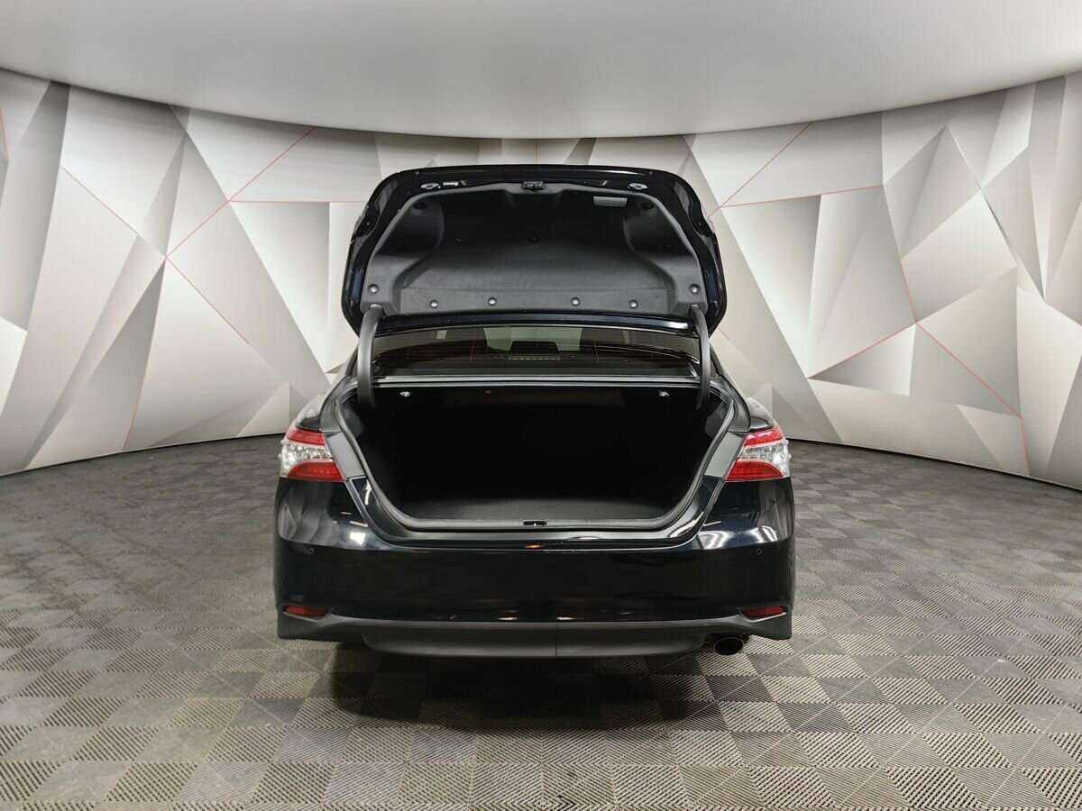 Toyota Camry 2020 года с пробегом. Фото: #17