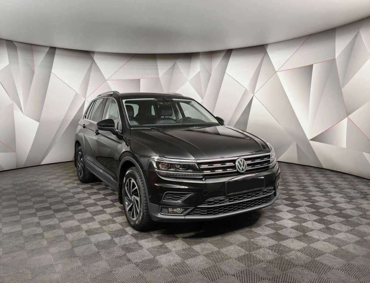 Volkswagen Tiguan 2018 года с пробегом. Фото: #2