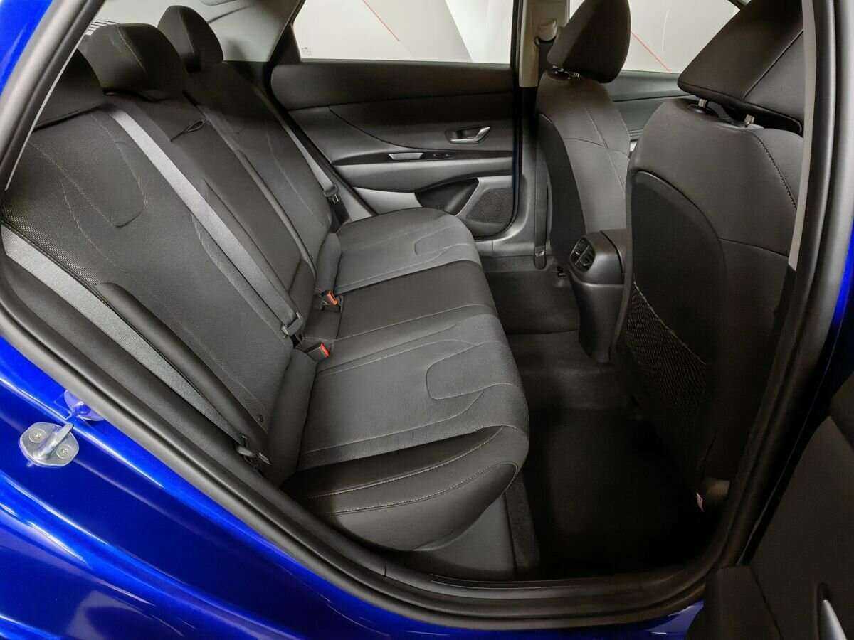 Hyundai Elantra 2022 года с пробегом. Фото: #11