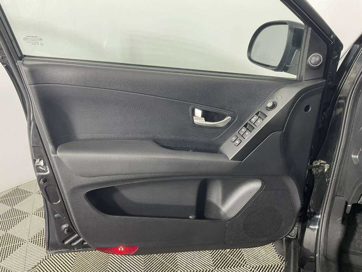 Б/У Сан-Ён Актион 2012 года. Фото: #7