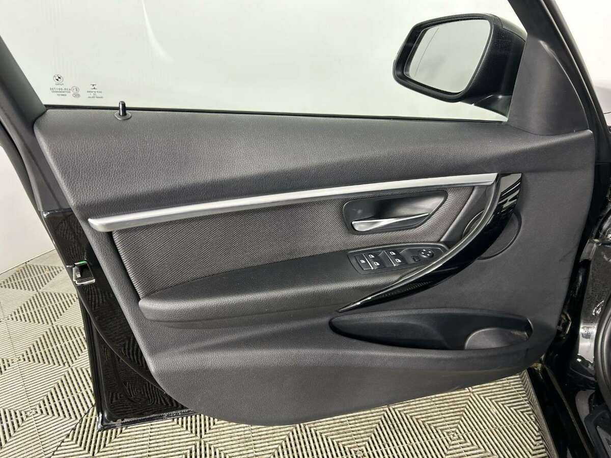 BMW 3 серии 2016 года с пробегом. Фото: #7