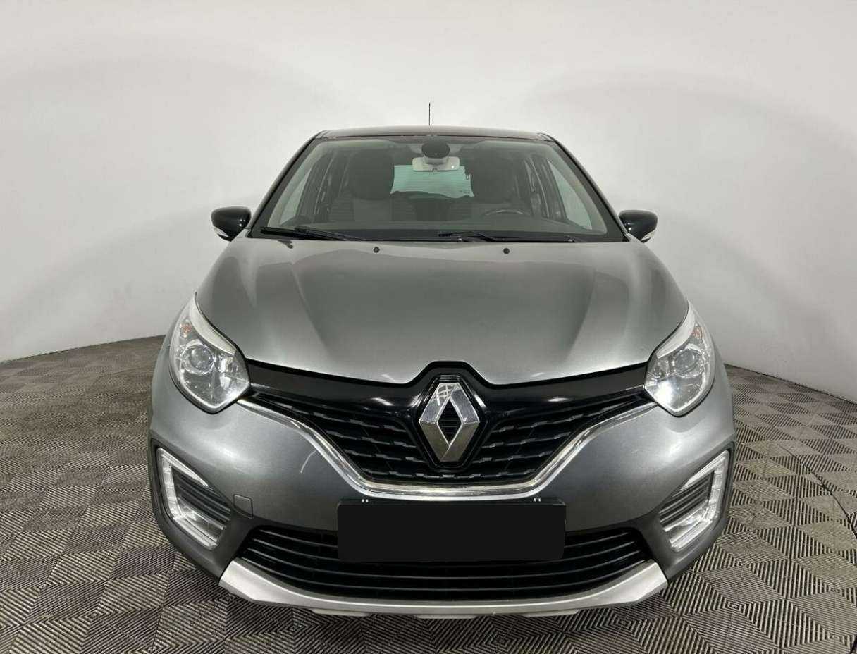 Б/У Рено Каптюр 2017 года. Фото: #1