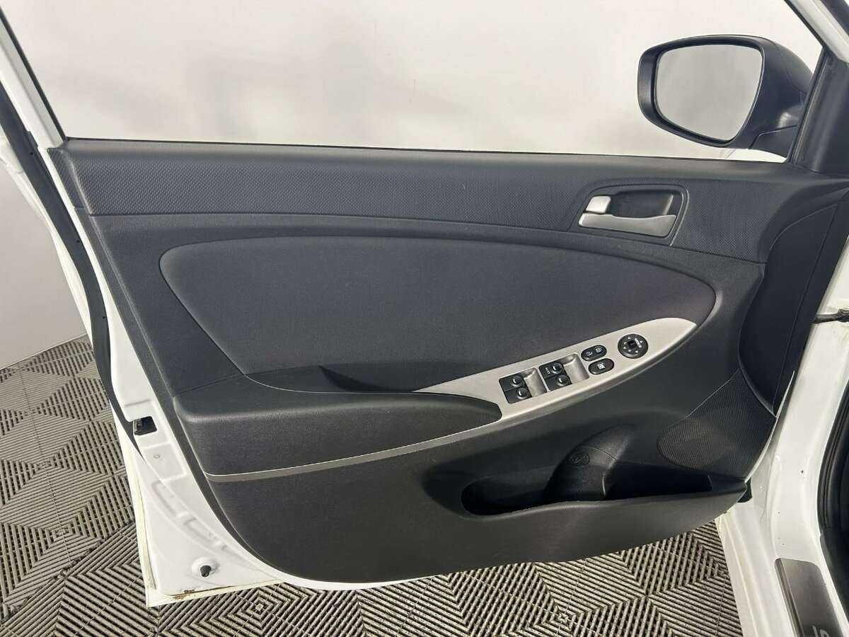 Hyundai Solaris 2015 года с пробегом. Фото: #7