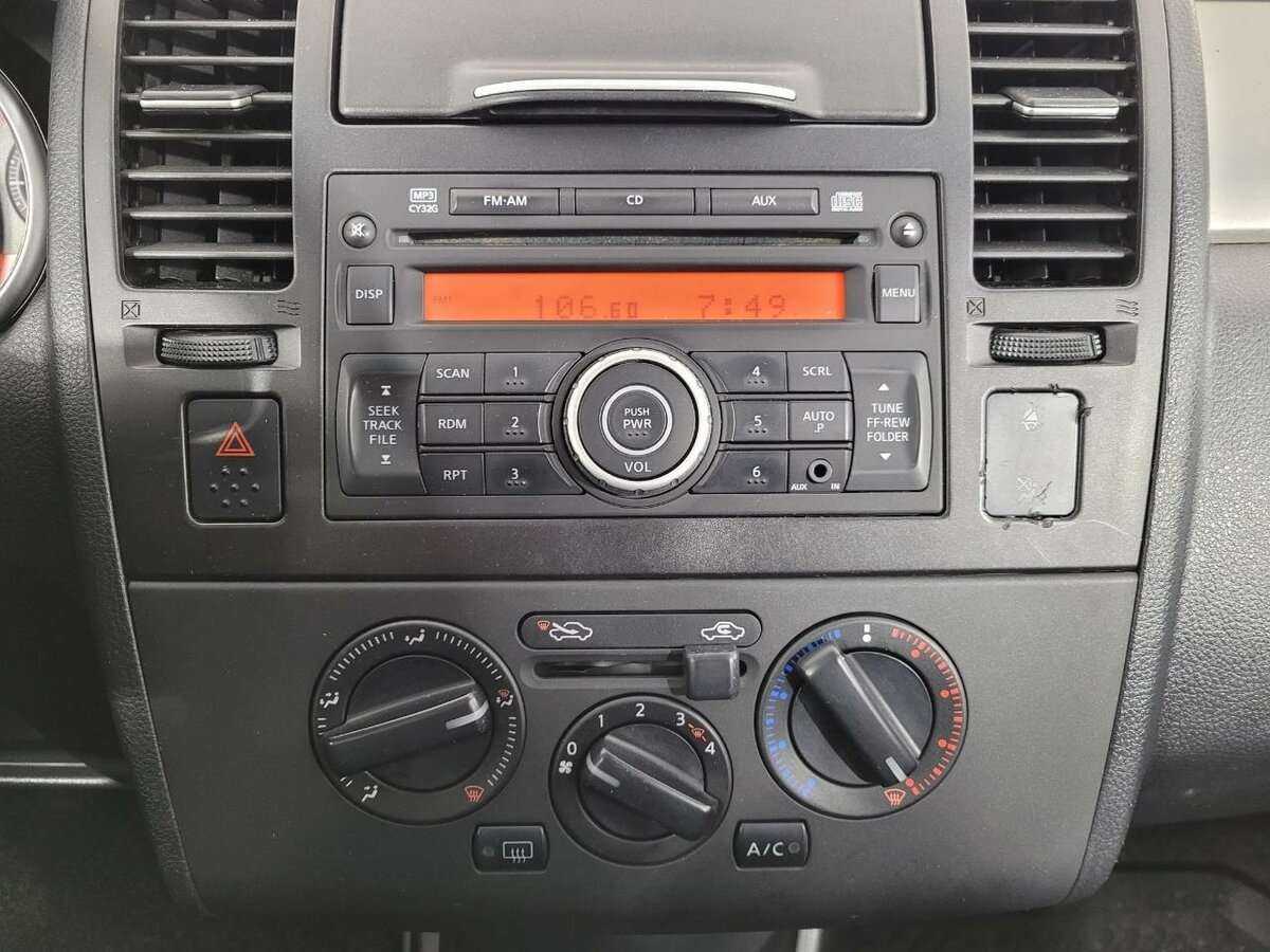 Nissan Tiida 2013 года с пробегом. Фото: #11