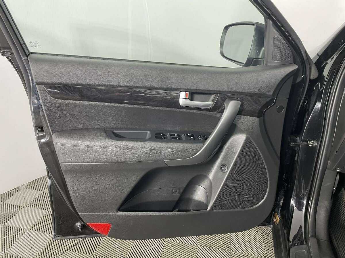 Б/У Киа Соренто 2019 года. Фото: #7