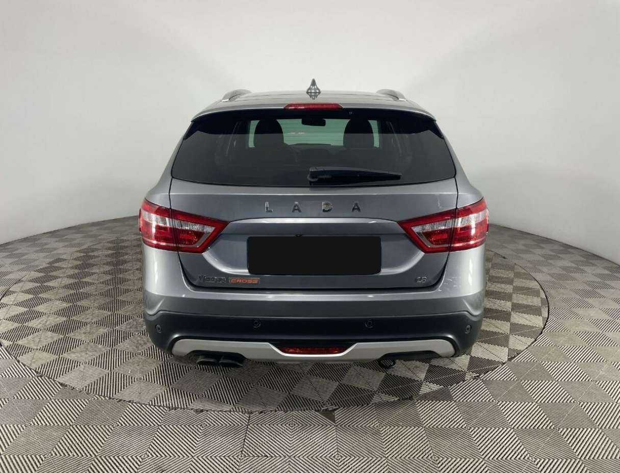 Lada (ВАЗ) Vesta 2018 года с пробегом. Фото: #2