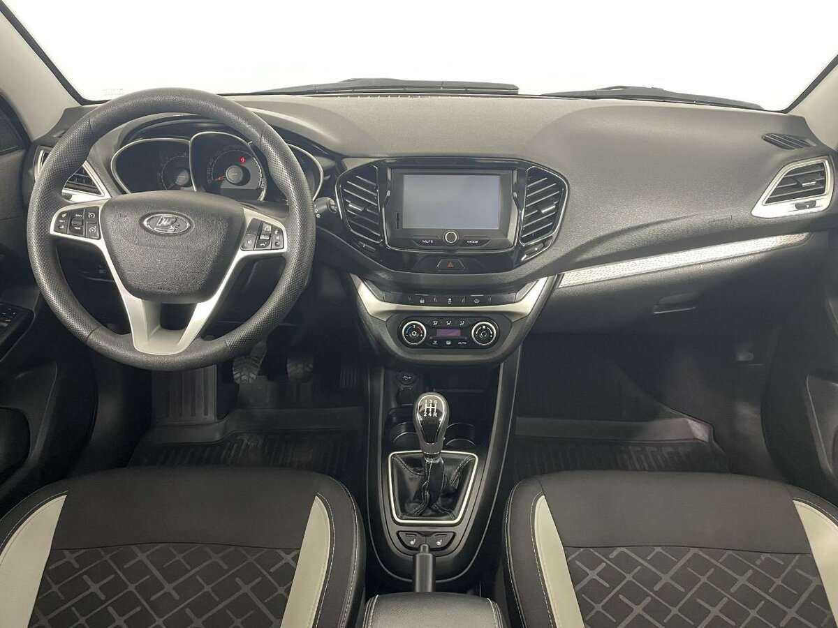 Lada (ВАЗ) Vesta 2018 года с пробегом. Фото: #6