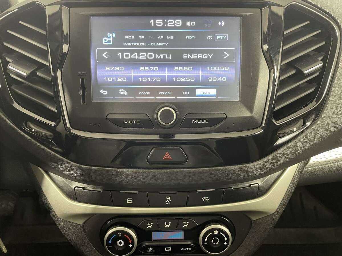 Lada (ВАЗ) Vesta 2018 года с пробегом. Фото: #11