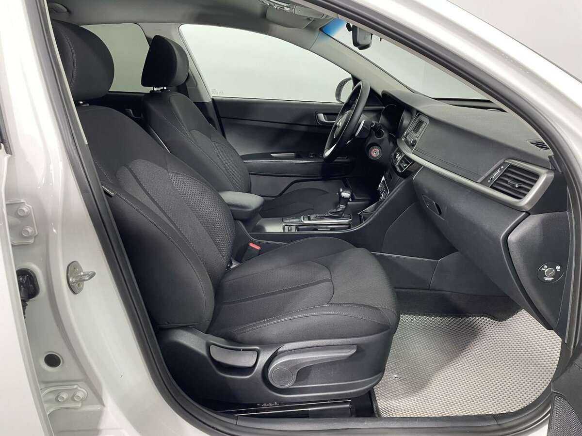 Б/У Киа Оптима 2018 года. Фото: #11