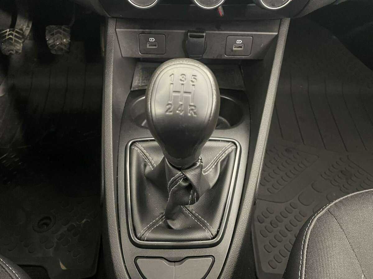 Lada (ВАЗ) Vesta 2023 года с пробегом. Фото: #12