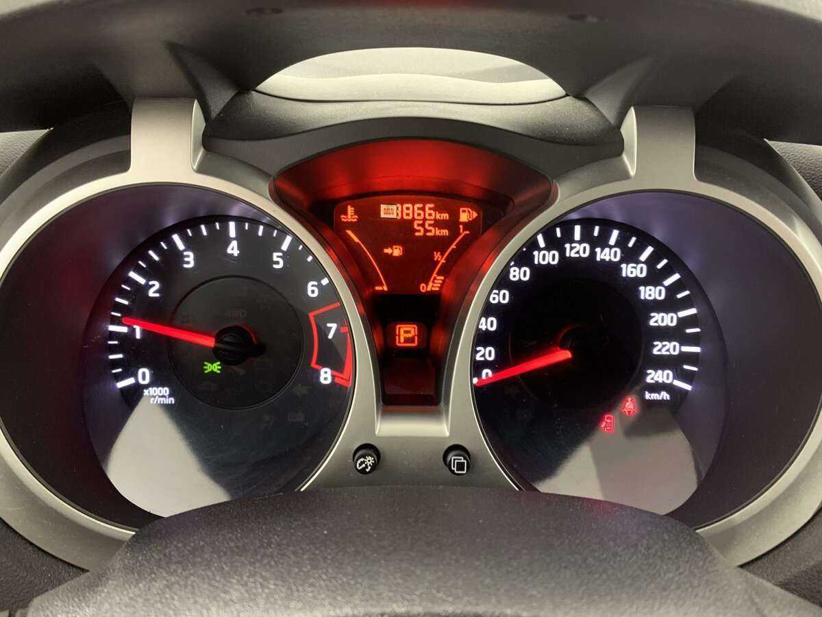 Nissan Juke 2014 года с пробегом. Фото: #8