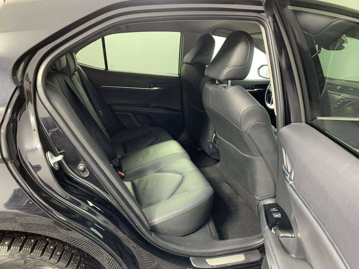 Toyota Camry 2019 года с пробегом. Фото: #15