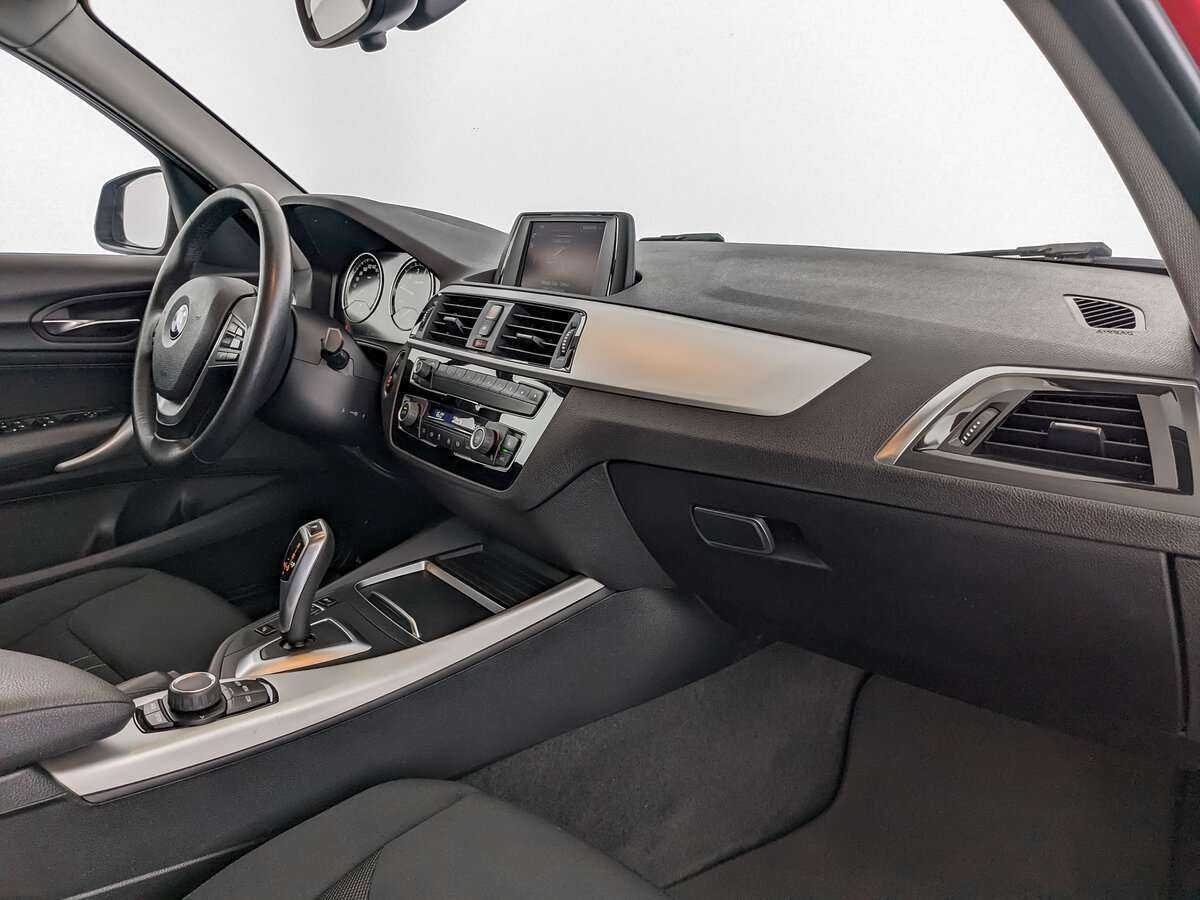 BMW 1 серии 2017 года с пробегом. Фото: #8