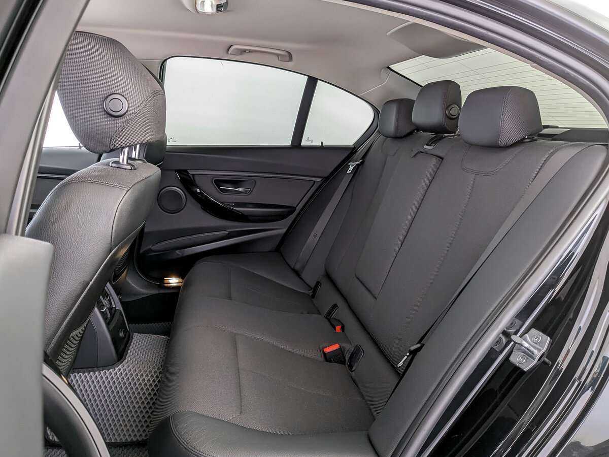 BMW 3 серии 2018 года с пробегом. Фото: #9