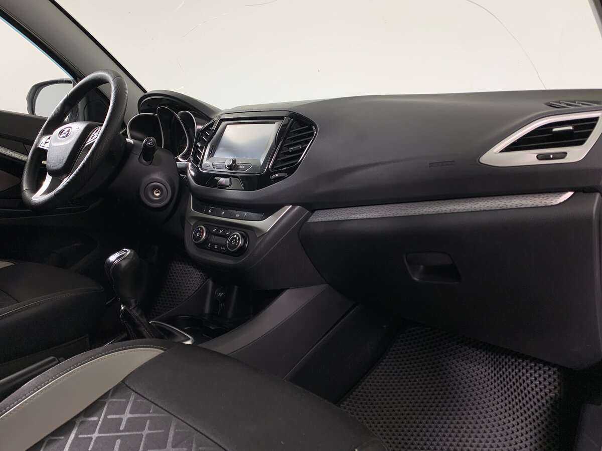 Lada (ВАЗ) Vesta 2018 года с пробегом. Фото: #10